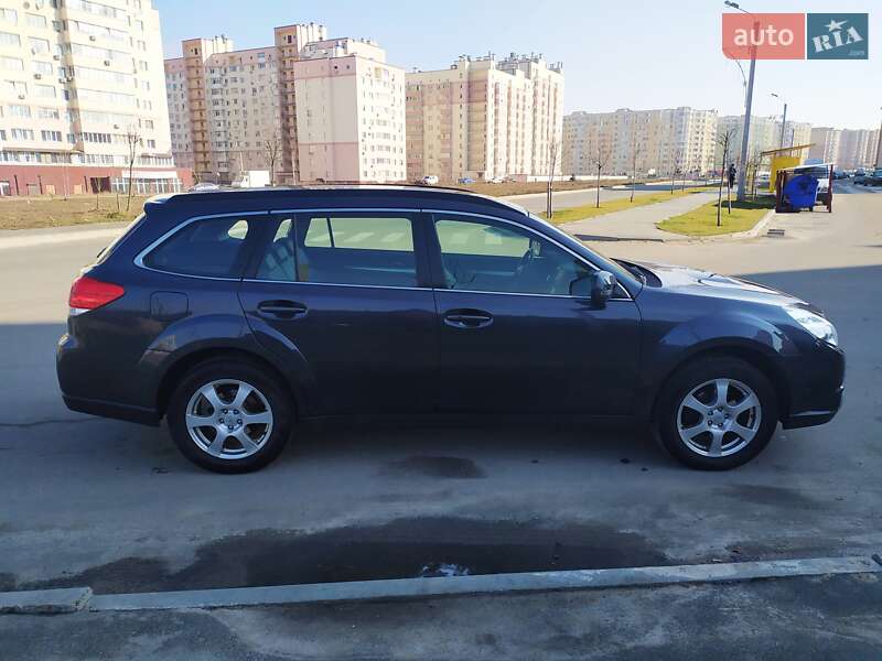 Subaru Legacy 2010