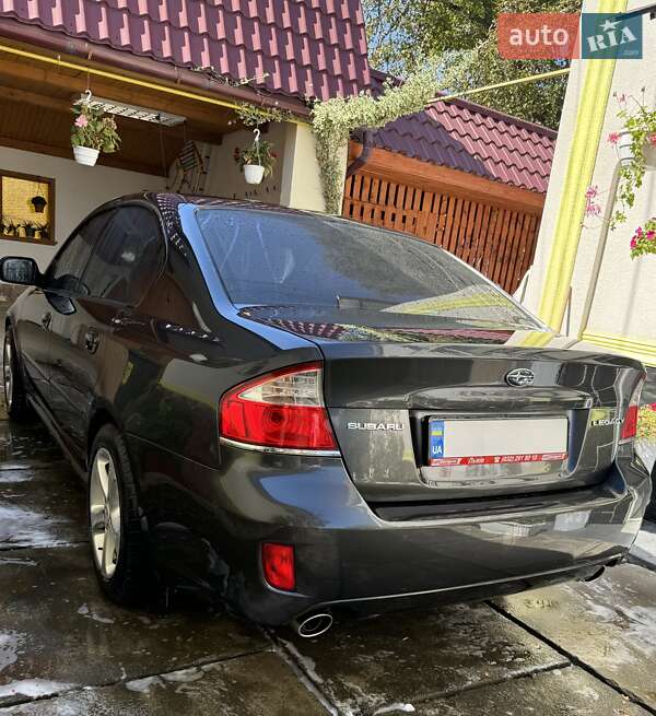 Седан Subaru Legacy 2006 в Тячеве
