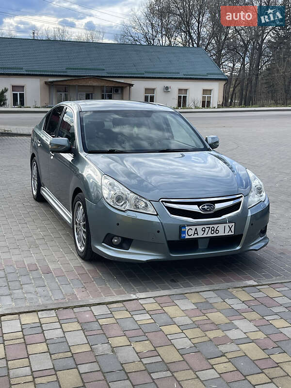 Седан Subaru Legacy 2010 в Каменке