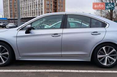 Седан Subaru Legacy 2016 в 