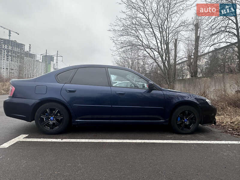 Седан Subaru Legacy 2004 в Киеве