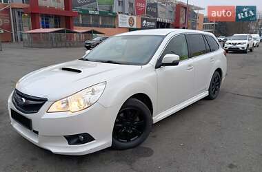 Универсал Subaru Legacy 2012 в 
