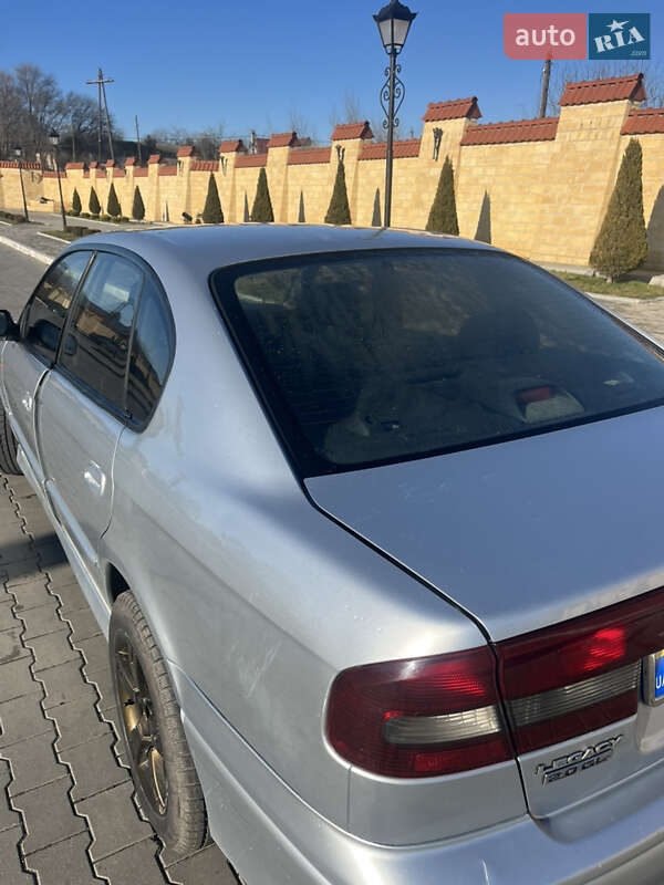 Седан Subaru Legacy 2002 в Измаиле