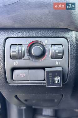 Седан Subaru Legacy 2005 в 