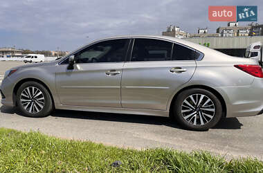 Седан Subaru Legacy 2018 в 