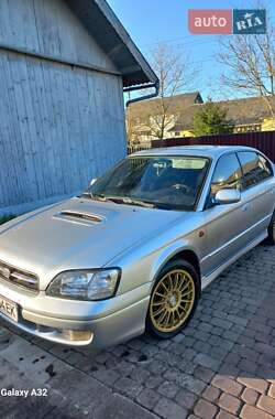 Седан Subaru Legacy 2001 в 