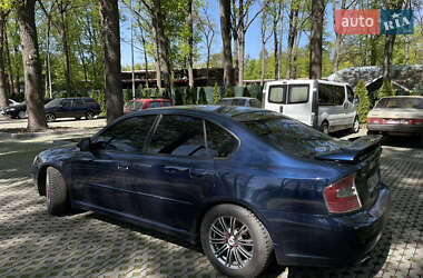 Седан Subaru Legacy 2004 в 