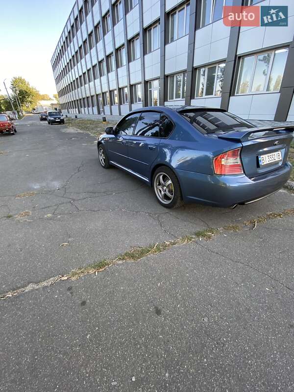 Седан Subaru Legacy 2004 в Кременчуге