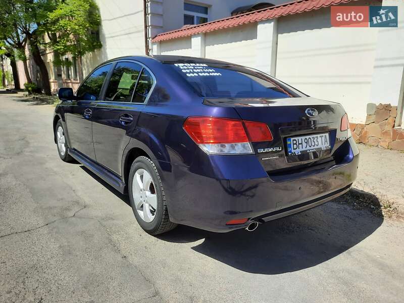 Седан Subaru Legacy 2010 в Одессе