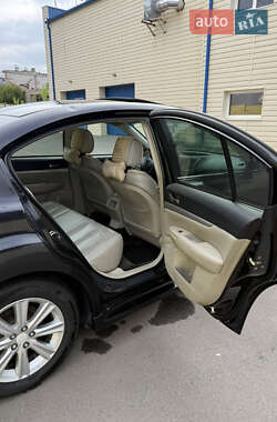 Седан Subaru Legacy 2012 в 