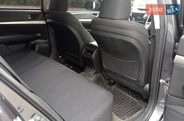 Седан Subaru Legacy 2012 в 
