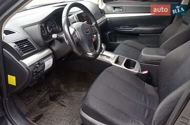 Седан Subaru Legacy 2012 в 