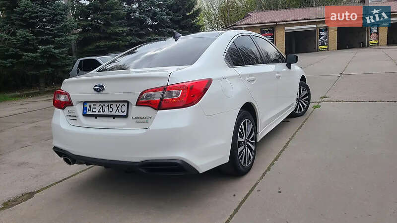 Седан Subaru Legacy 2018 в Дніпрі