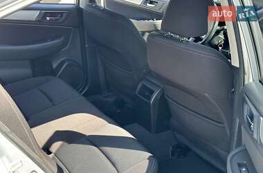 Седан Subaru Legacy 2015 в 