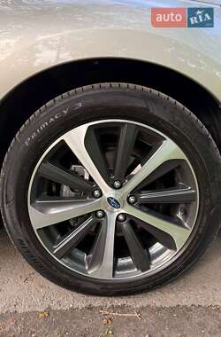 Седан Subaru Legacy 2014 в 