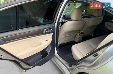 Седан Subaru Legacy 2014 в 