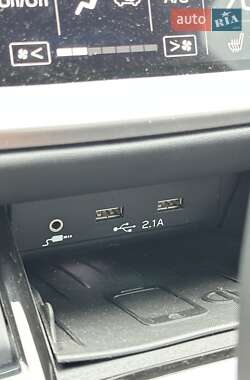 Седан Subaru Legacy 2020 в 