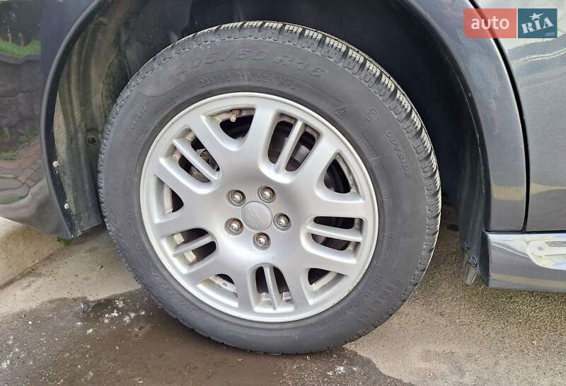 Седан Subaru Legacy 2010 в Києві