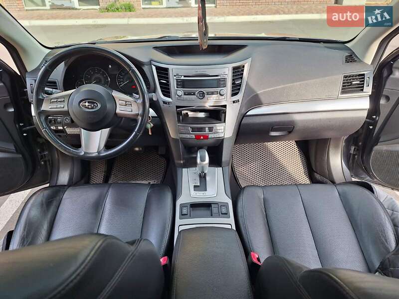 Седан Subaru Legacy 2010 в Києві