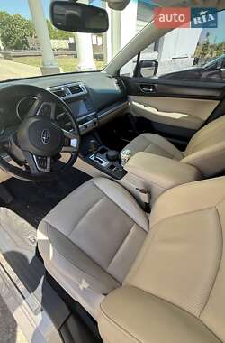Седан Subaru Legacy 2015 в 