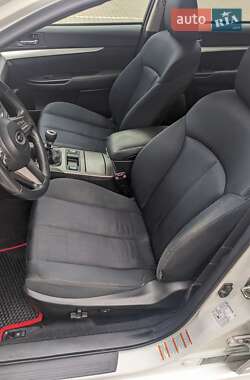 Універсал Subaru Legacy 2010 в 