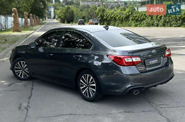 Седан Subaru Legacy 2018 в 