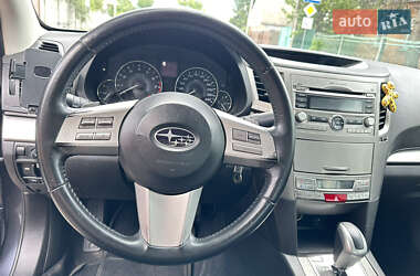 Седан Subaru Legacy 2010 в 