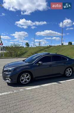 Седан Subaru Legacy 2015 в Киеве
