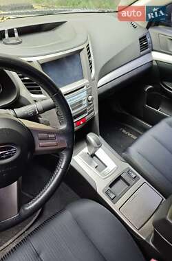 Седан Subaru Legacy 2011 в 