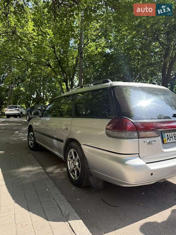 Універсал Subaru Legacy 1998 в Дніпрі