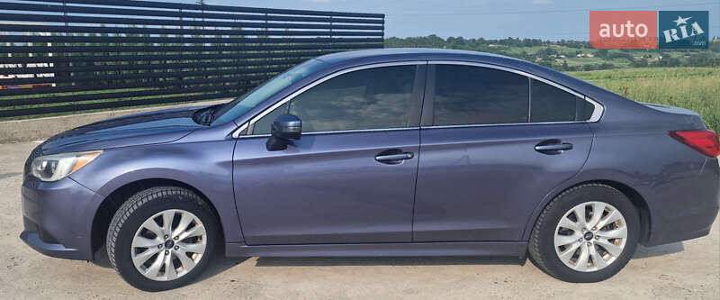 Седан Subaru Legacy 2015 в Черновцах