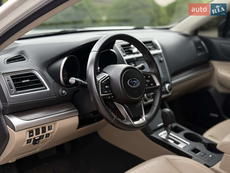 Седан Subaru Legacy 2018 в Дніпрі