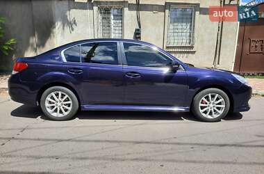 Седан Subaru Legacy 2010 в 