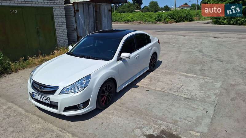 Subaru Legacy 2011