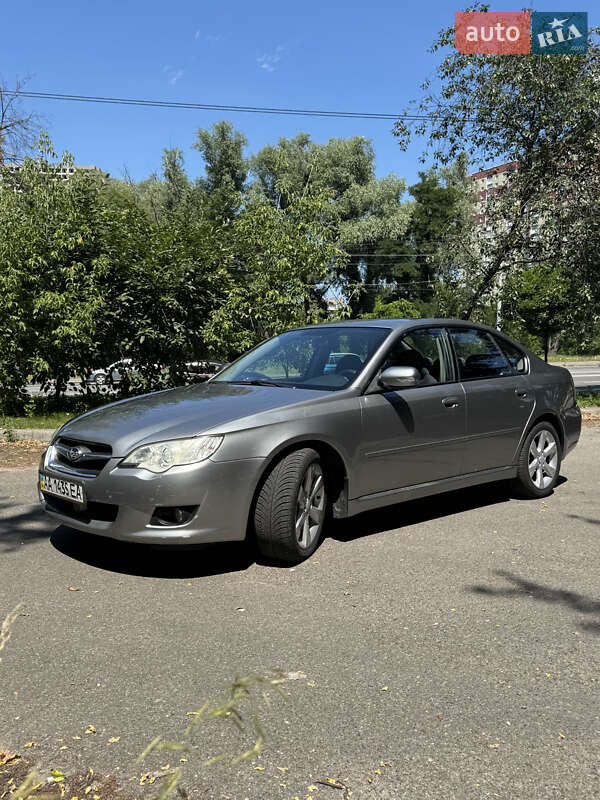 Седан Subaru Legacy 2007 в Києві