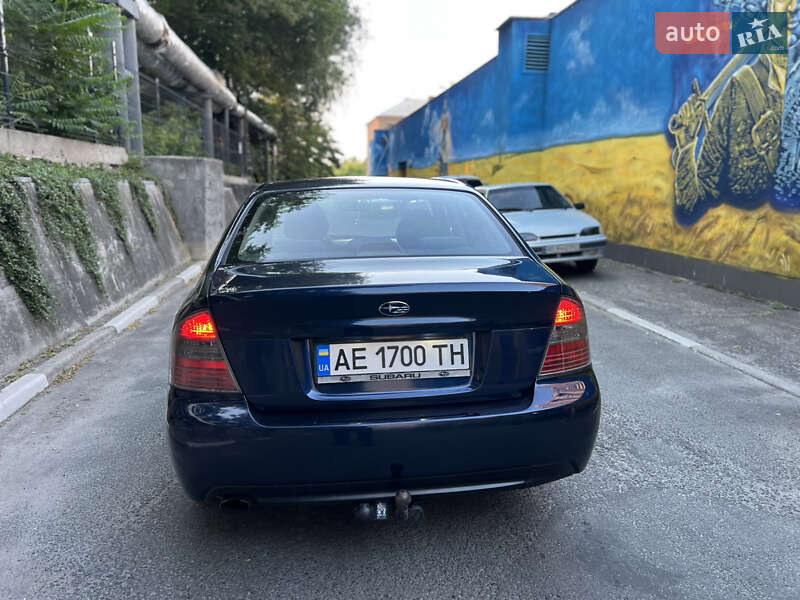 Седан Subaru Legacy 2004 в Днепре