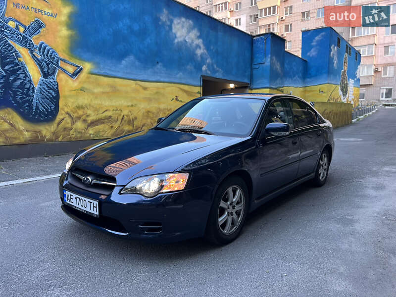 Седан Subaru Legacy 2004 в Днепре