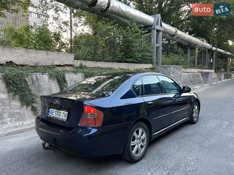Седан Subaru Legacy 2004 в Днепре