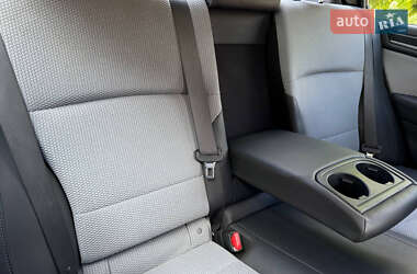 Седан Subaru Legacy 2016 в 