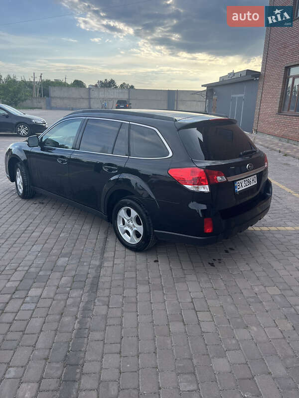 Универсал Subaru Legacy 2010 в Теофиполе