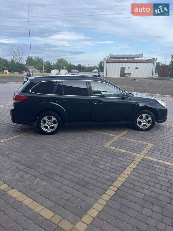 Универсал Subaru Legacy 2010 в Теофиполе