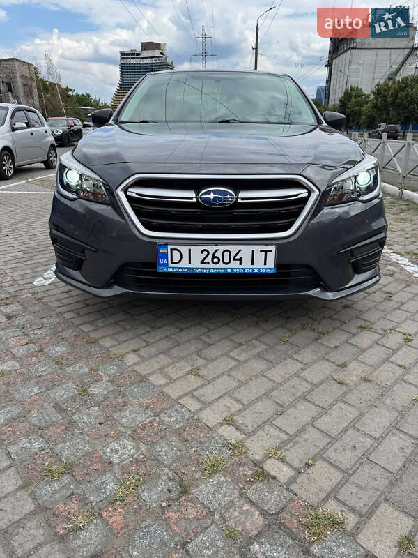 Седан Subaru Legacy 2017 в Днепре