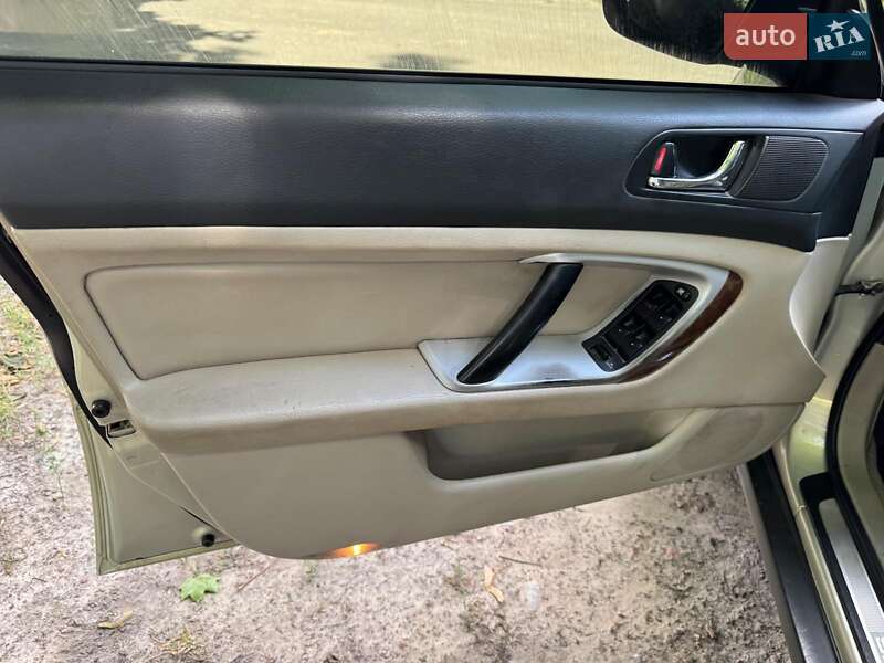 Универсал Subaru Legacy 2005 в Киеве