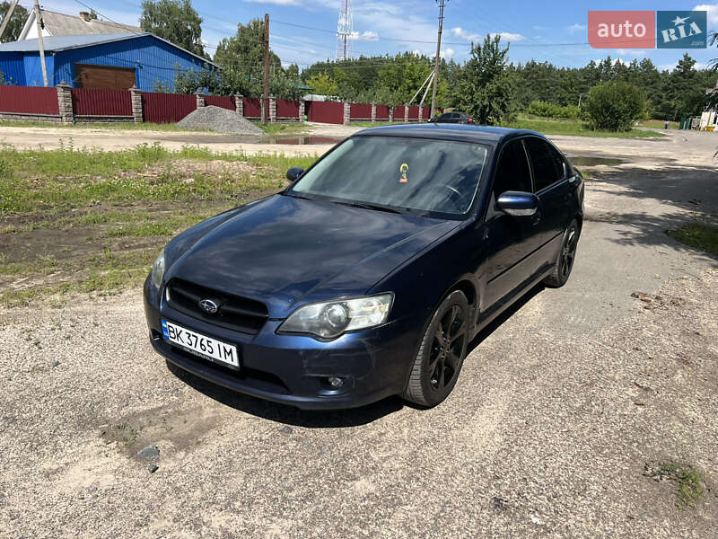 Седан Subaru Legacy 2005 в 