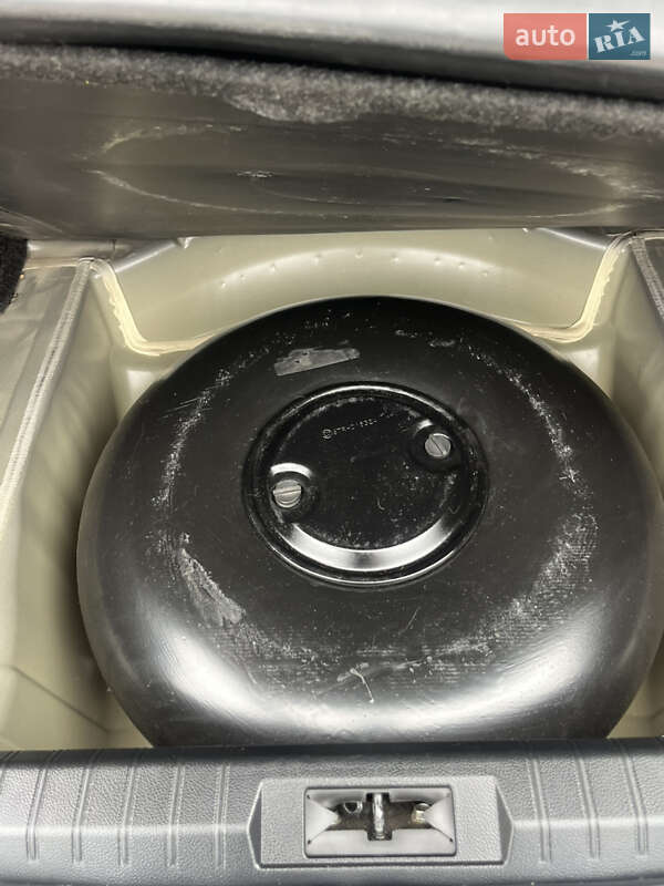 Седан Subaru Legacy 2016 в Днепре