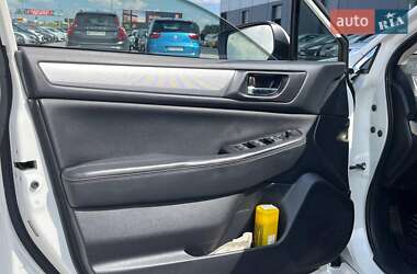 Седан Subaru Legacy 2014 в 