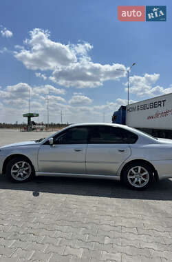 Седан Subaru Legacy 2005 в 