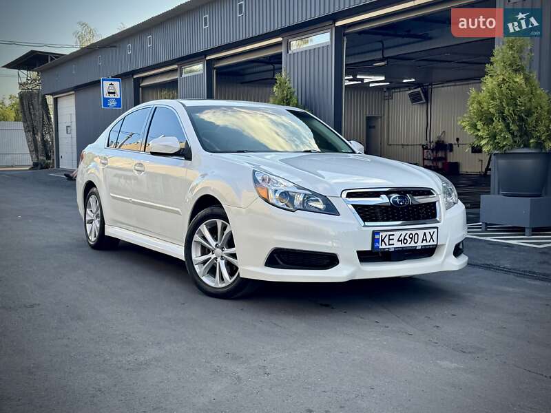 Subaru Legacy 2013