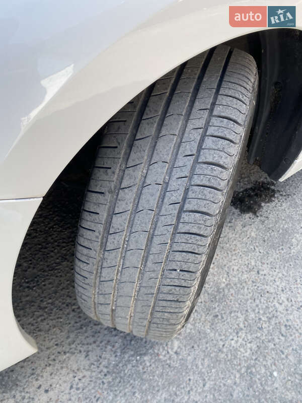 Седан Subaru Legacy 2017 в Вышгороде