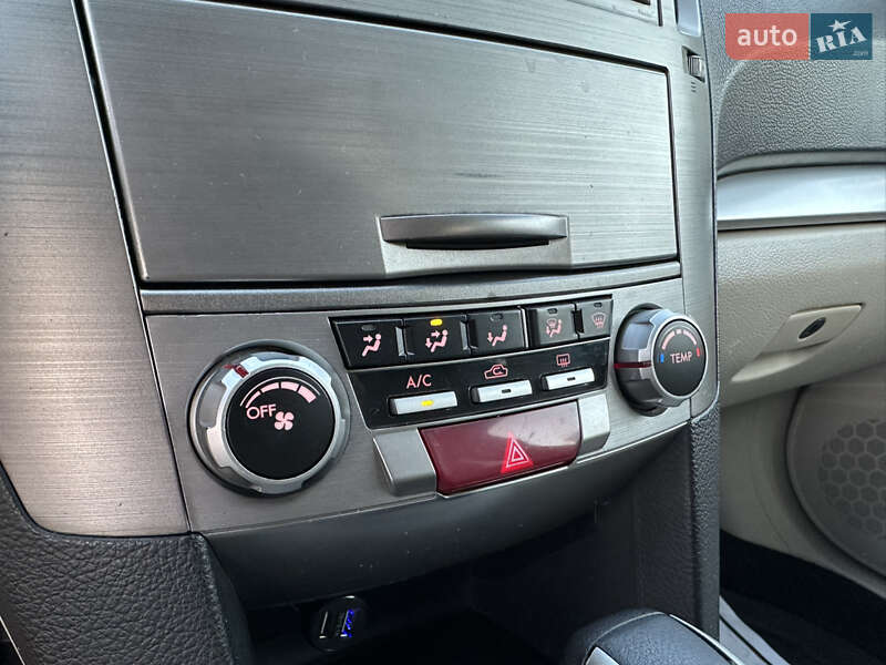 Седан Subaru Legacy 2010 в Киеве фото 32 Седан Subaru Legacy 2010 в Киеве